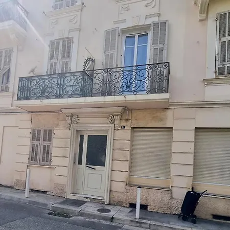 Monaco Carnier Parking * 博索莱伊