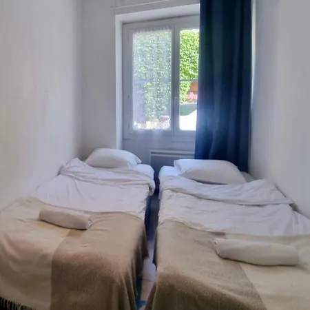 Monaco Carnier Parking Apartman