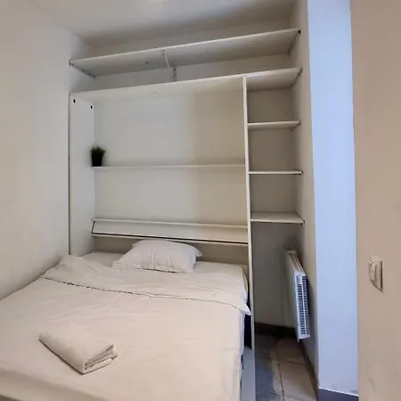 Apartman Monaco Carnier Parking
